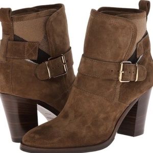 PRICE DROP NEW Burberry Larina booties